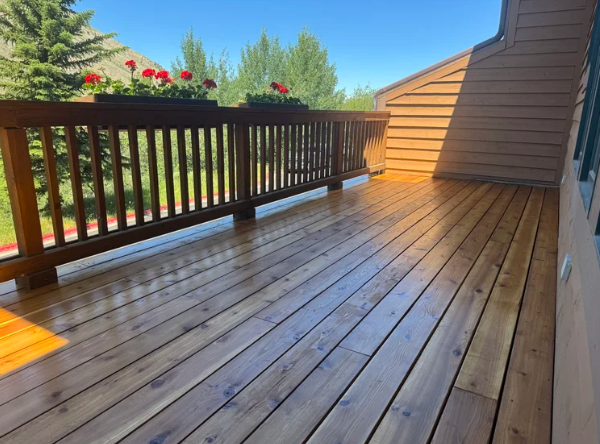 Photo of an MW Decks project